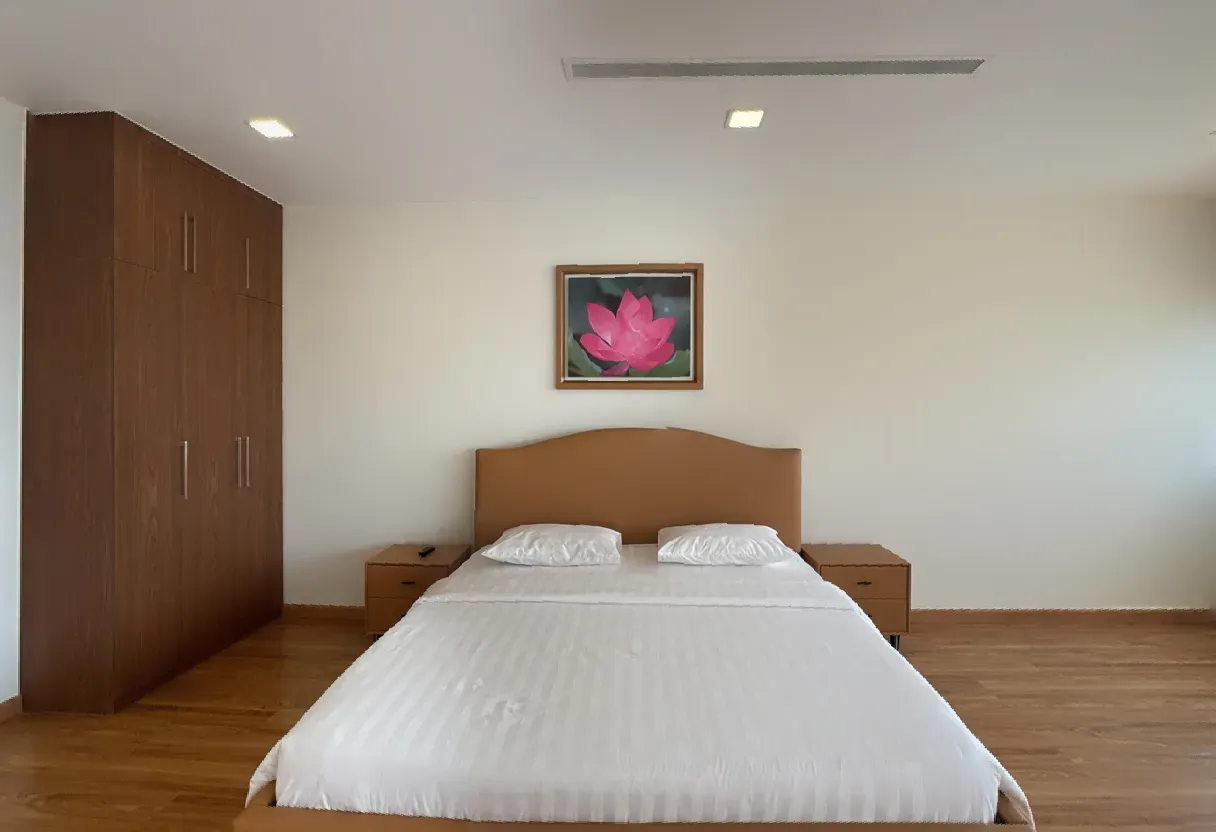King Plus - Guest Room
